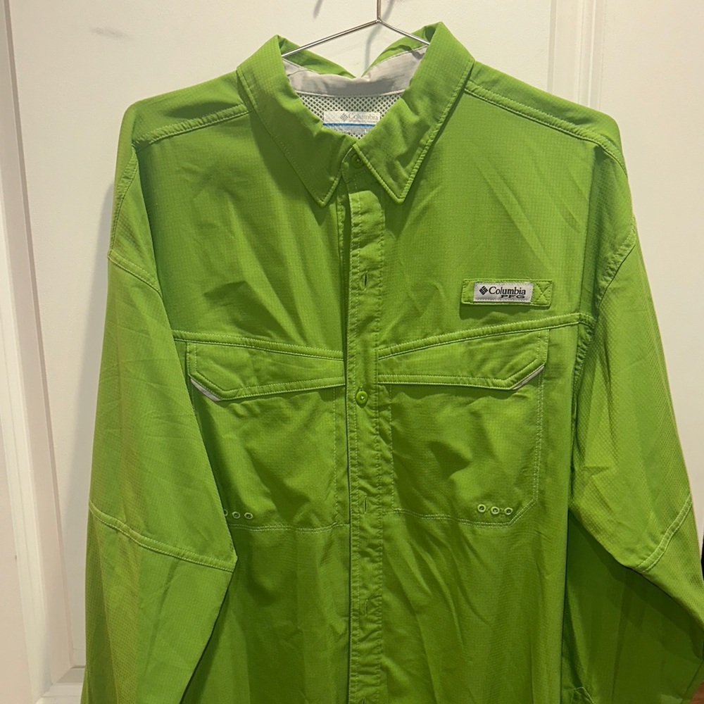 Columbia Vibrant Green Outdoor Shirt